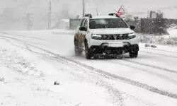 Yoğun tipi! Kars-Göle kara yolu ulaşıma kapatıldı