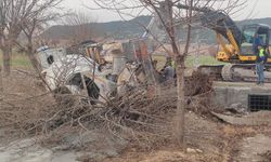 Adıyaman'da beton mikseri devrildi