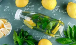 Sabahları Limonlu Su İçmenin Gerçekten Faydası Var mı?