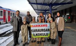 İlkokul çocukları Turistik Doğu Ekspresi'nde "Sarıkamış Şehitleri Draması"nı sahneledi