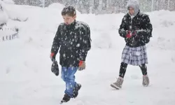 Kar tatili isteyen öğrencilere validen gülümseten cevap