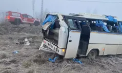 Malatya'da işçi servisi devrildi! Çok sayıda yaralı var