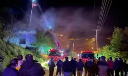 Sakarya’da korkutan yangın: Yaşlı kadın son anda kurtarıldı