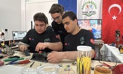 Kocaeli'de meslek lisesi öğrencileri, uluslararası robot yarışmalarında zirveyi bırakmıyor