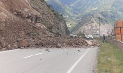 Gümüşhane’de şiddetli yağış sonrası heyelan