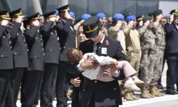 Şehit astsubay Emre Polat'ın cenazesi memleketi Sivas'a getirildi