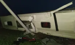Van'da yolcu otobüsü devrildi: 28 kişi yaralandı