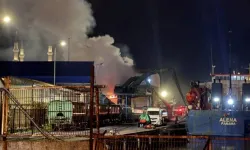 Zonguldak'ta TTK'ya ait liman sahasında yangın