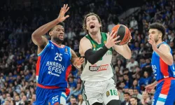 Anadolu Efes, Panathinaikos serisini eşitledi