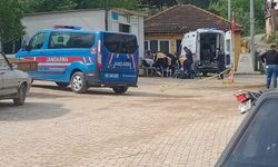İzmir'de 3 kişiyi yaralayan saldırgan kaçtı