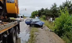 Otomobiliyle refüje çarpan makam şoförü hayatını kaybetti