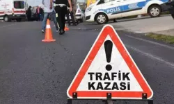 Motosiklet sürücüsü ve eşi feci kazada hayatını kaybetti
