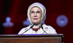 Emine Erdoğan, Dünya Ebeler Günü'nü kutladı