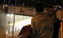 Kayseri'de sağanak hayatı felç etti