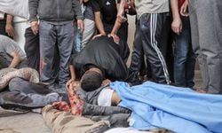 Gazze'deki hükümet: İsrail'in son 24 saatteki saldırılarında 102 kişi hayatını kaybetti