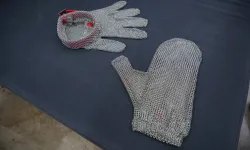 Bayramda acemi kasaplar için eldiven çözümü!