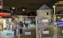Taksim'de 1 Mayıs tedbirleri için kapatılan yollar açıldı