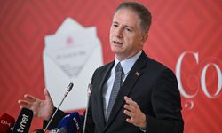İstanbul Valisi Davut Gül'den dolandırıcılık uyarısı! "Dilencilere dikkat edin"