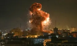 İsrail, Suriye'ye yönelik son hava saldırılarını 12 savaş uçağıyla gerçekleştirdiğini duyurdu
