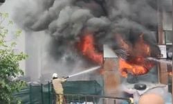 Pendik'te iş yerinde yangın