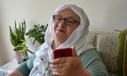 80 yaşındaki Fahriye Nine dolandırıcıya papucunu ters giydirdi!