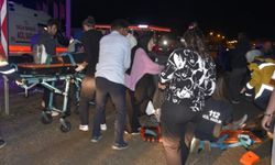 Çarpıştıktan sonra savrulan 2 araç yayaların arasında daldı: 11 yaralı