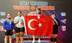 Milli halterci Fatmagül Çevik, dünya şampiyonu