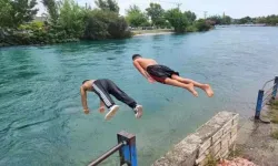 Kızkardeşini kurtarmak istedi, hayatını kaybetti