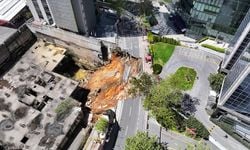 Sarıyer'de yol çöktü: Ekiplerin çalışması devam ediyor