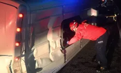 Manisa'da servis minibüsü devrildi: 1 ölü, 13 yaralı