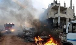Katil İsrail'in Gazze Şeridi'nde düzenlediği saldırılarda 54 Filistinli öldü