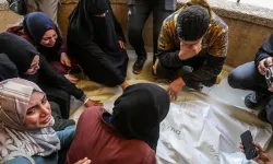 Gazze'de can kaybı 52 bin 810'a yükseldi