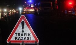 Kahramanmaraş'ta tıra çarpan kamyonetteki 1 kişi öldü, 1 kişi yaralandı