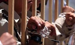 Soykırımcı İsrailli asker, hapishanede Gazzeli sivillere karşı işlenen suçları anlattı