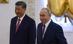 Çin Devlet Başkanı Şi, Kremlin'de Vladimir Putin'le görüştü