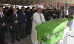 Boğazları kesilerek öldürülen kardeşler gözyaşlarıyla uğurlandı