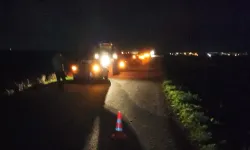 Kars’ta 2 hafif ticari araç çarpıştı: 1 ölü, 4 yaralı