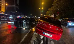 İstanbul'da 3 araçlı zincirleme kaza: 2 yaralı