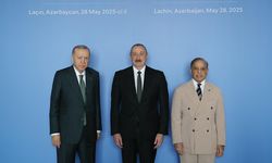 Pakistan Başbakanı Şahbaz: Yaşasın Pakistan-Türkiye-Azerbaycan kardeşliği ve dostluğu