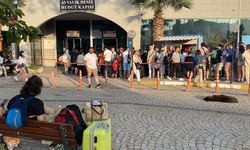 Tatilciler bayramda Midilli Adası'na akın etti