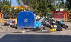 Buca'da işçiler grevde: Çöp yığınları tepkilere neden oluyor