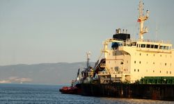 Tekirdağ'da karaya oturan gemi kurtarıldı