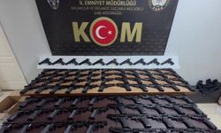 Sakarya'da kaçakçılık operasyonu: Piyasa değeri 5 milyon TL olan silah yakalandı