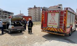 Park halindeki otomobil alev aldı