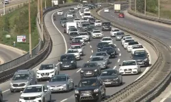 Yollarda bayram trafiği yoğunluğu