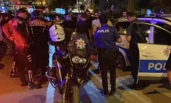 Eskişehir'de elindeki satırla çevreye saldıran şahıs gözaltına alındı