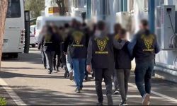 Pazarcı ve simitçi kılığına giren kapkaççılar "Çekirge" ile yakalandı