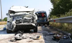 Hatay'da 4 araçlık zincirleme kaza: Ölü ve yaralılar var