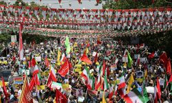 İran’ın birçok kentinde İsrail saldırıları protesto edildi