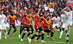 4 yıl boyunca Galatasaray'da oynamıştı: Süper Lig'e tutunamadı, veda etti